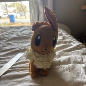 Evee plush 8in
